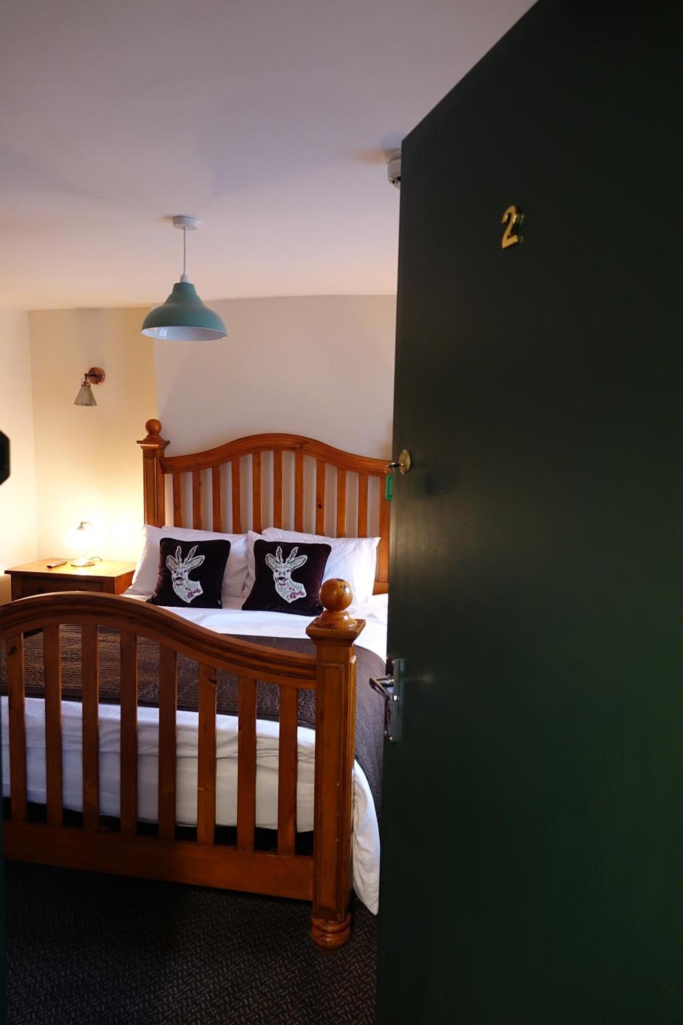 Y Gwydyr Hotel - Dolwyddelan ภายนอก รูปภาพ