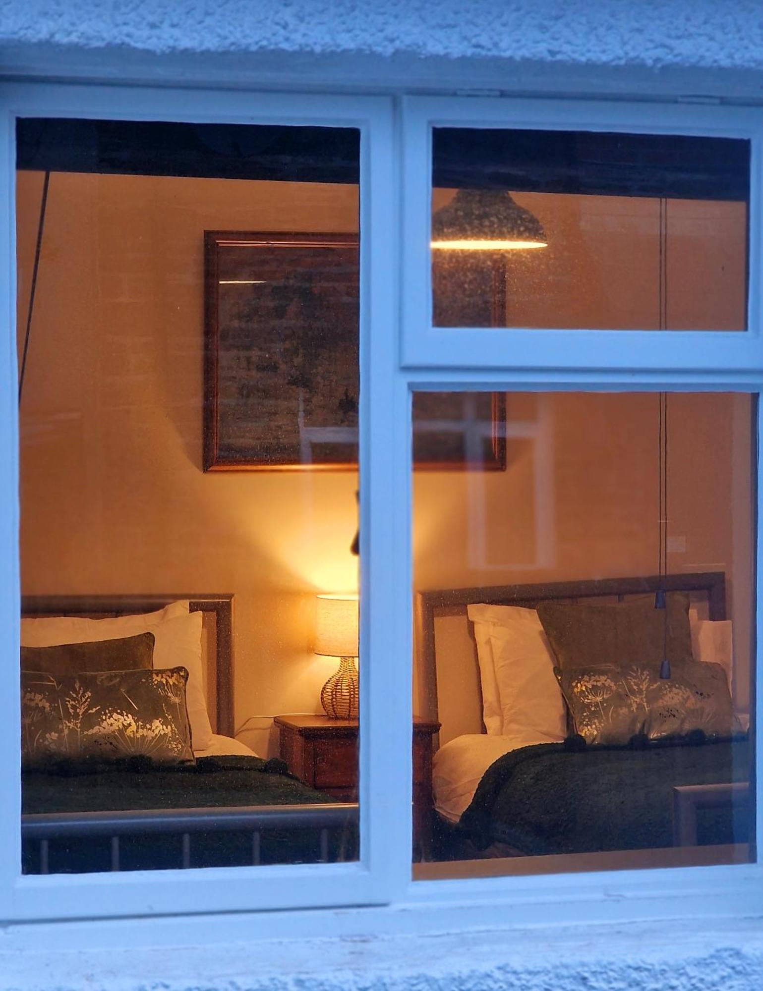 Y Gwydyr Hotel - Dolwyddelan ภายนอก รูปภาพ